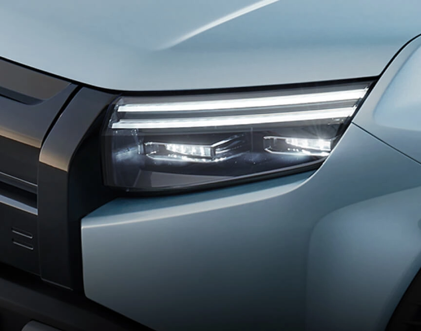 Carving Dual-Split Headlights